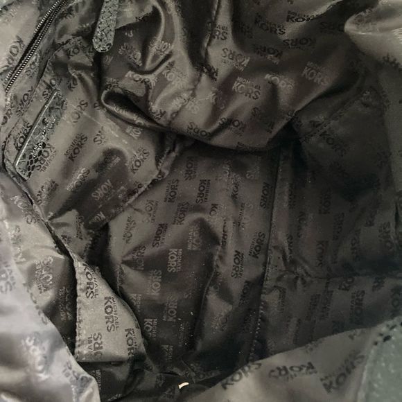 Michael Kors hobo style snakeskin bag - Picture 4 of 12